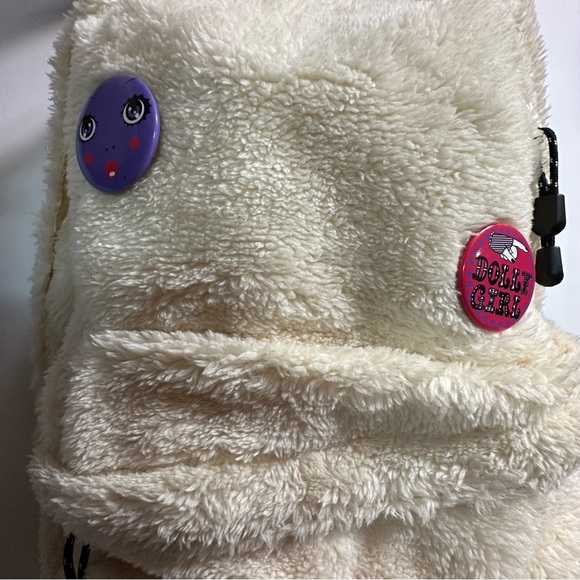 Fuzzy backpack - Picture 14 of 14